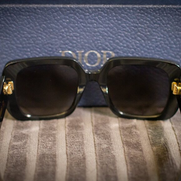 25% OFF-Christian Dior Wildior S2U Rectangular Women's Sunglasses 53mm - Picture 5 of 10